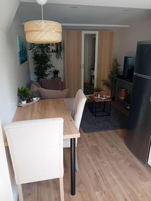 Apartment Le Cocon Cosy Proche Gare Sainte-Genevieve-des-Bois